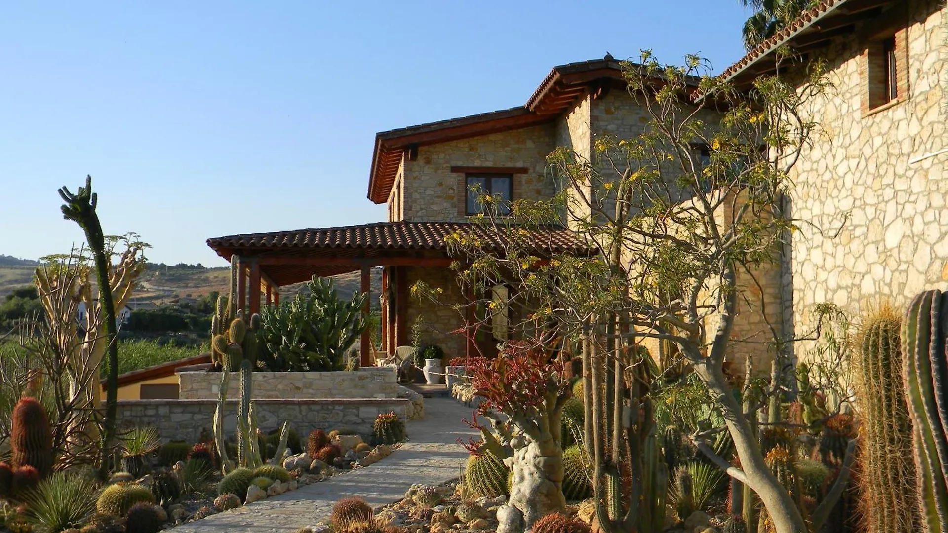Gospodarstwo wiejskie Relais Garden Cactus B&B Favara Włochy