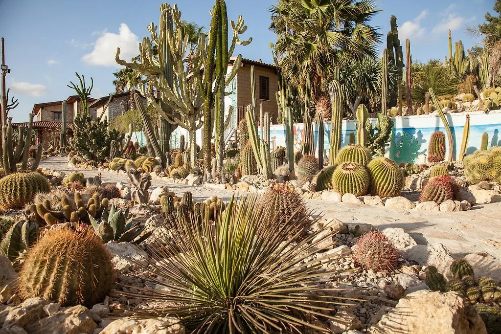 Relais Garden Cactus B&B Country house Favara